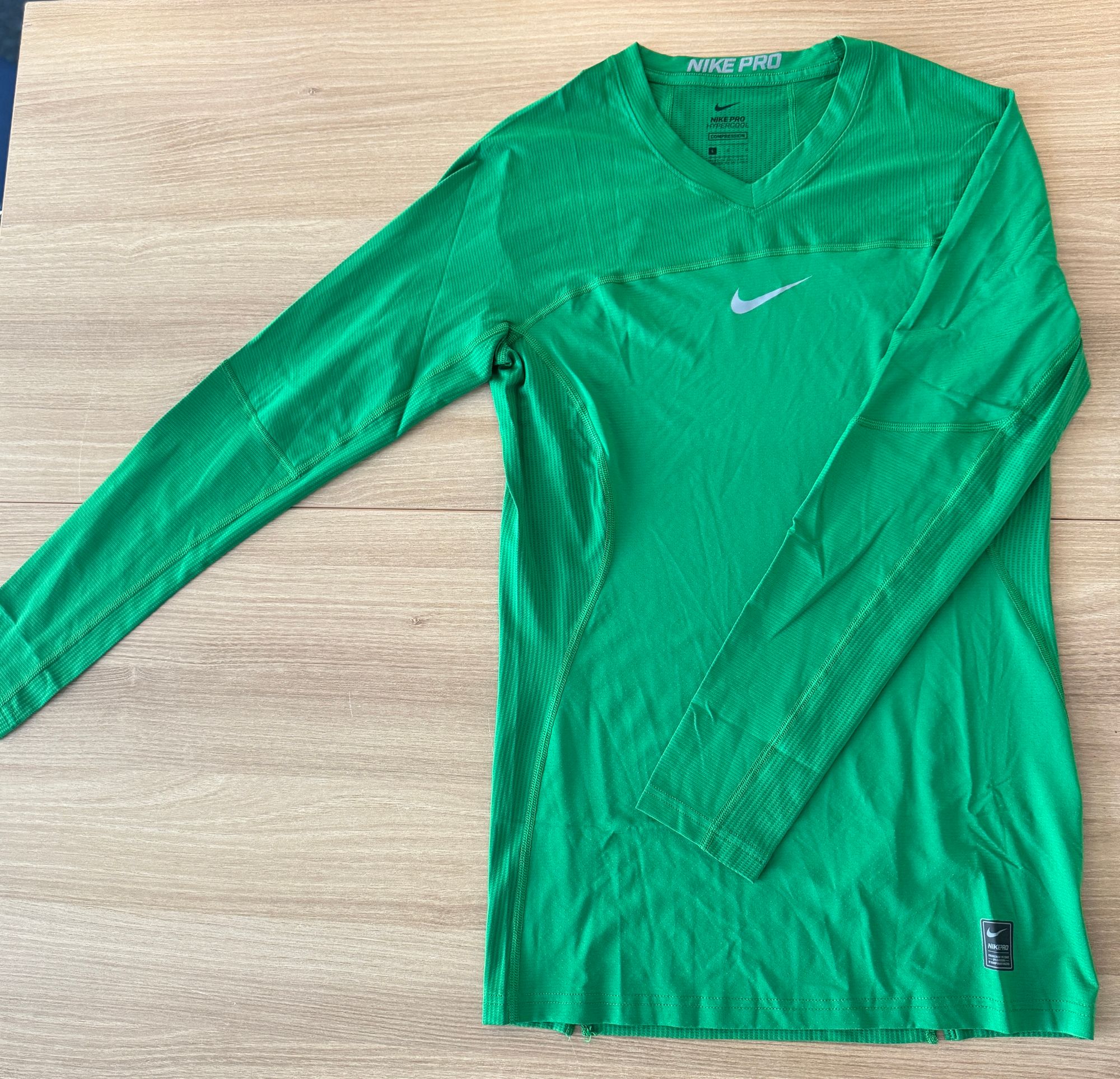 Tricko NIKE - dlhy rukav 